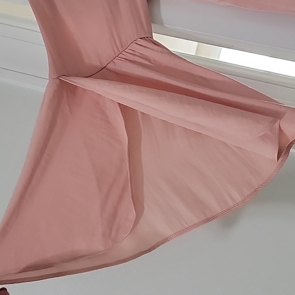 Vince Camuto Pink Flutter sleeve blouse Sz S EUC - Picture 4 of 5